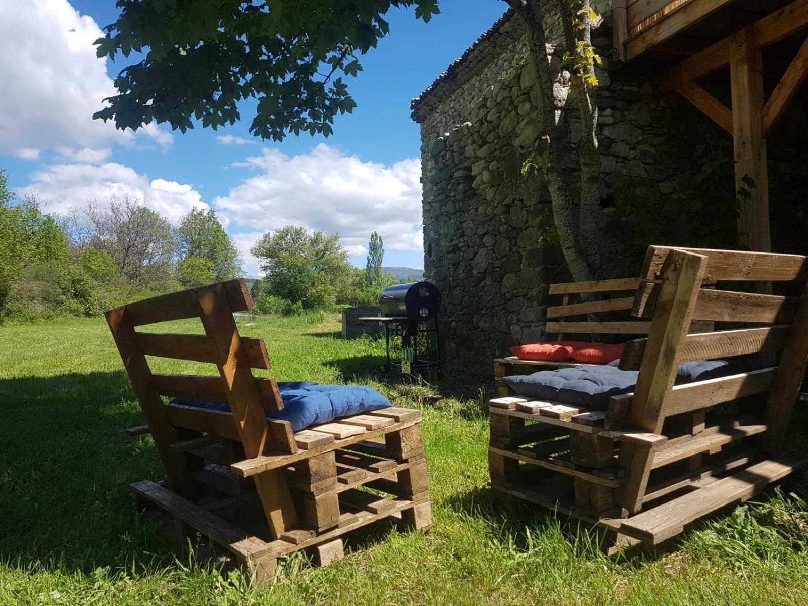 Les Gites Du Saro Chabestan Extérieur photo