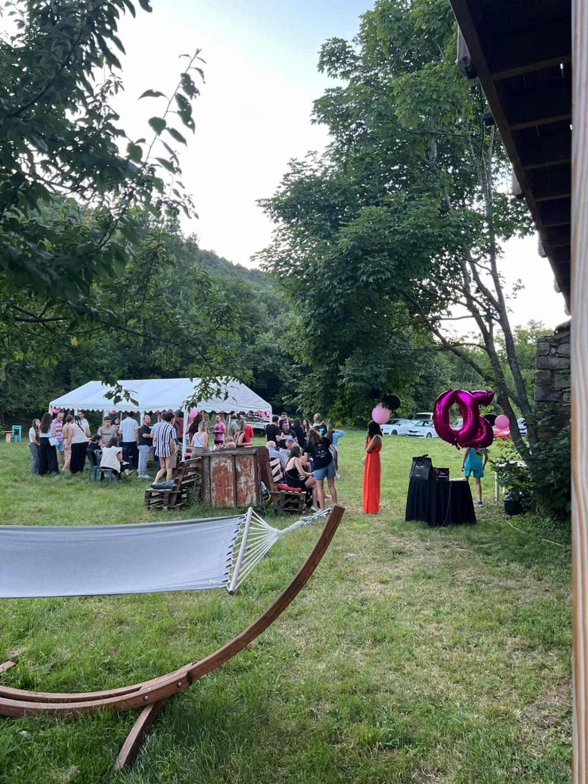 Les Gites Du Saro Chabestan Extérieur photo