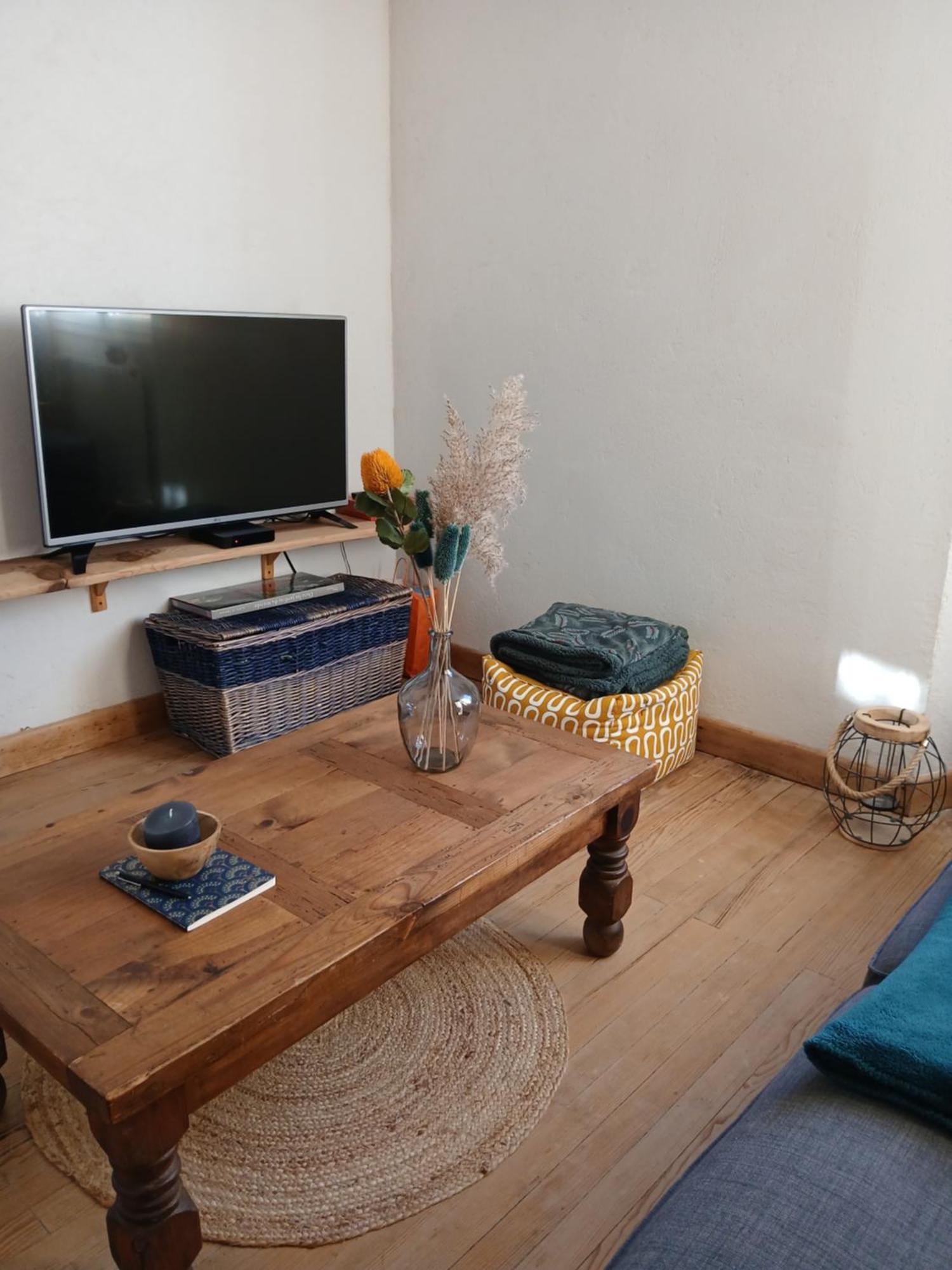 Les Gites Du Saro Chabestan Extérieur photo