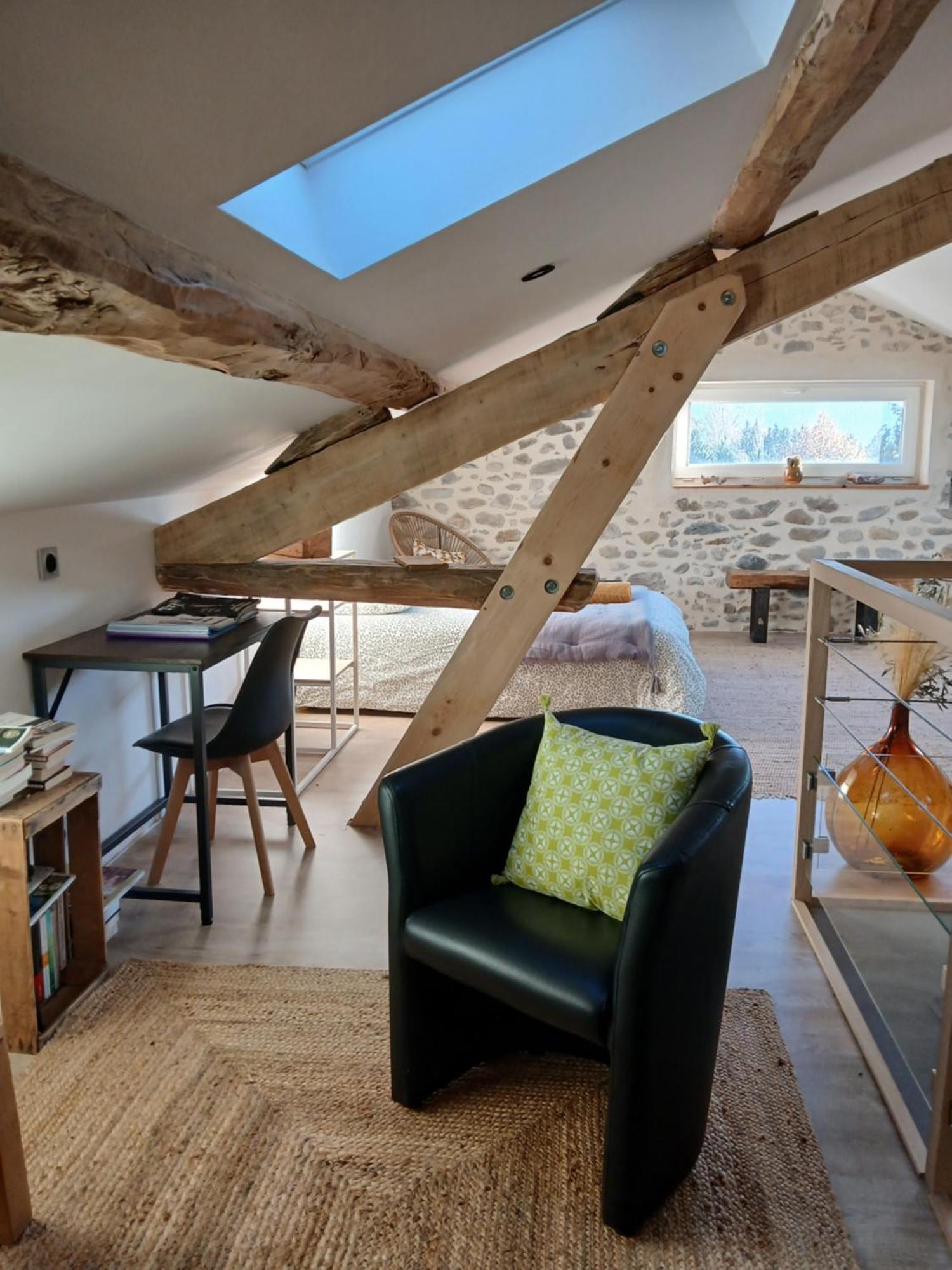 Les Gites Du Saro Chabestan Extérieur photo